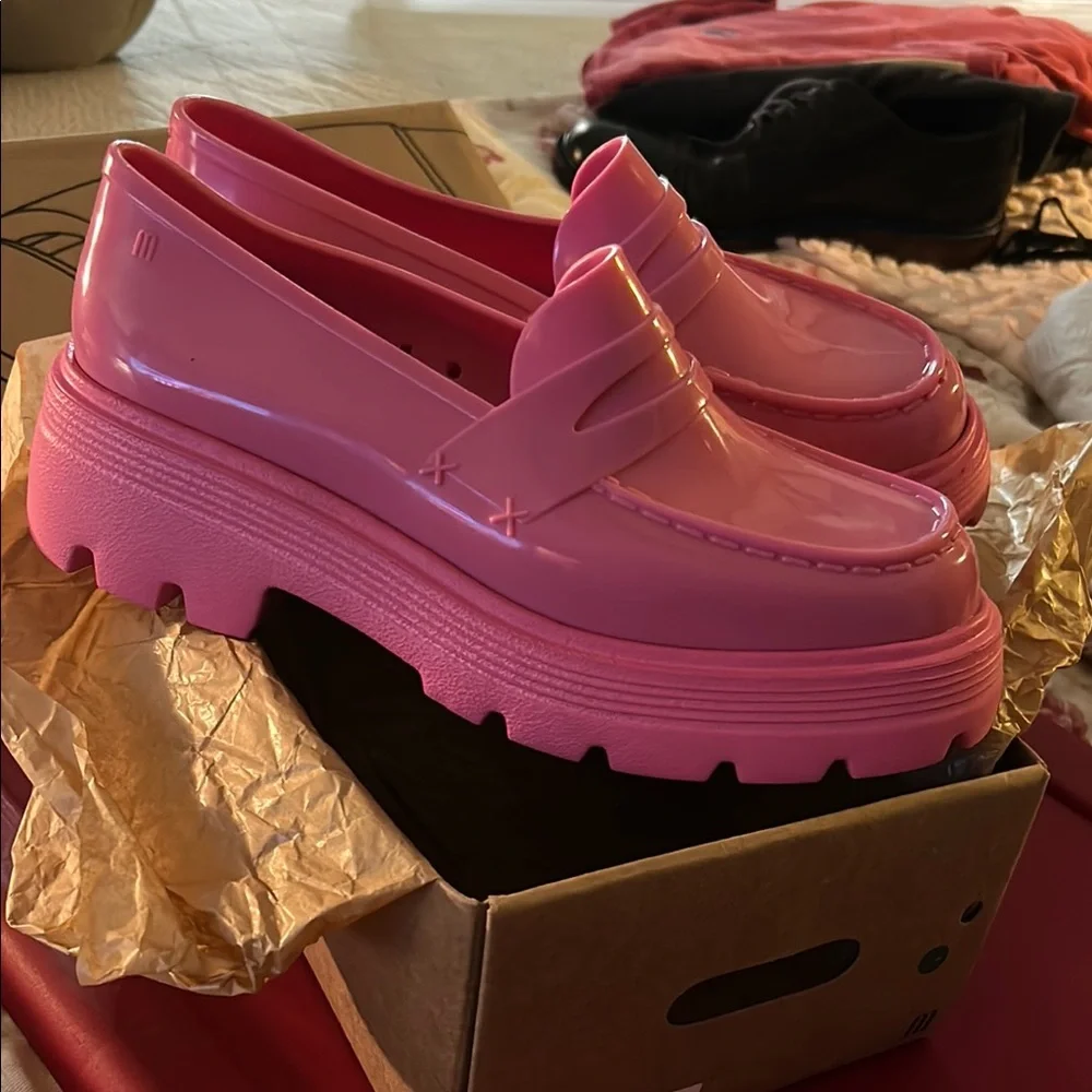 Melissa Pink Glossy Penny loafer style lug Sole - Picture 2 of 6